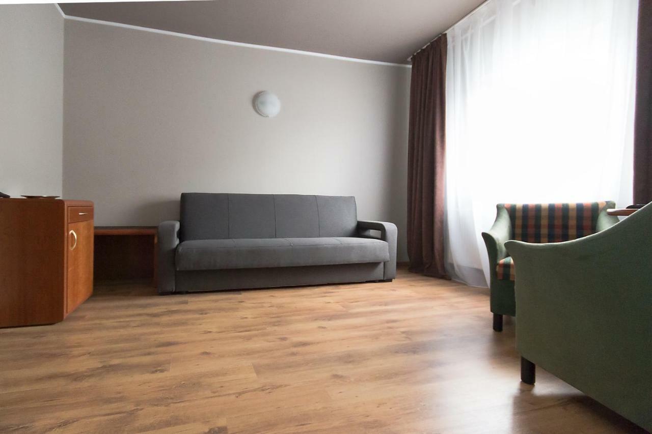 Casa De Piatra Bistro Hotel Kolozsvár Kültér fotó