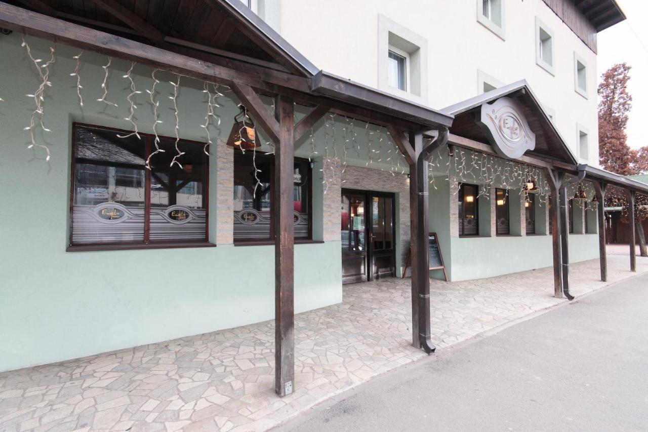 Casa De Piatra Bistro Hotel Kolozsvár Kültér fotó